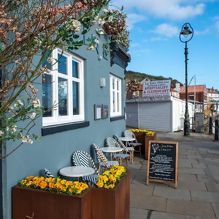 The Marine & Restaurant Otel Whitby