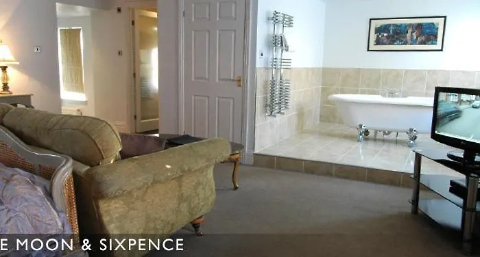 The Marine & Restaurant 酒店 惠特比