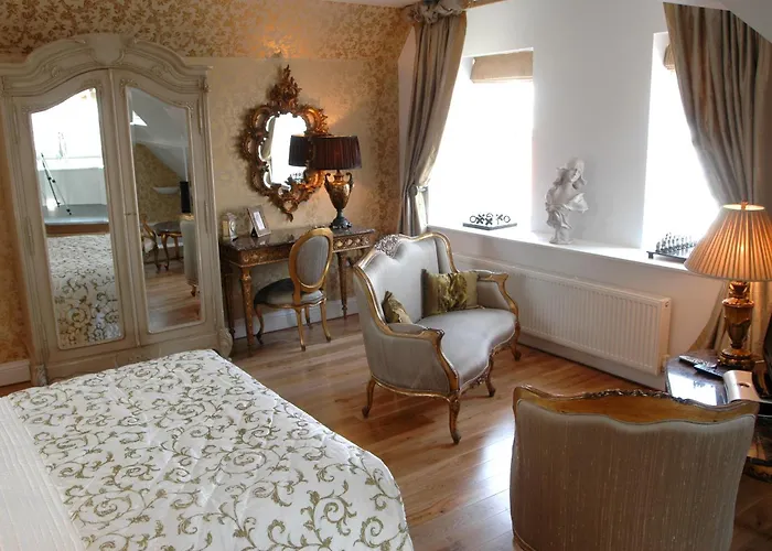 The Marine & Restaurant *